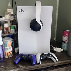 PlayStation 5 digital edition with 2 controllers and 3D Audio Headset