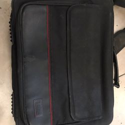 15” Red/Black Targus Laptop Carryon Bag