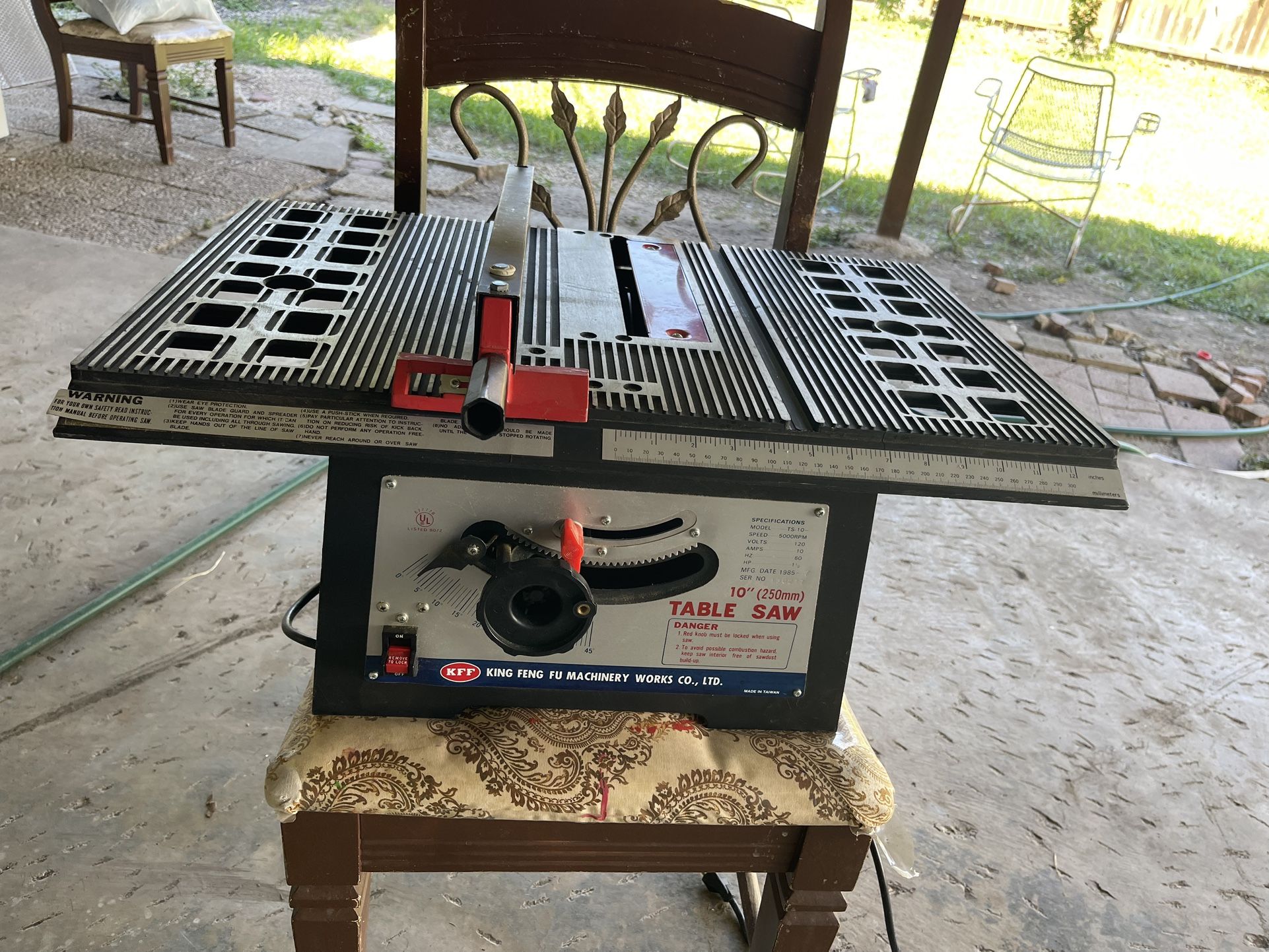 Serrucho $75 Está Nuevo