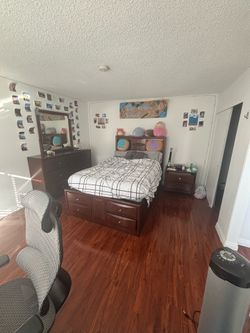 Bedroom Set with nightstands and dresser