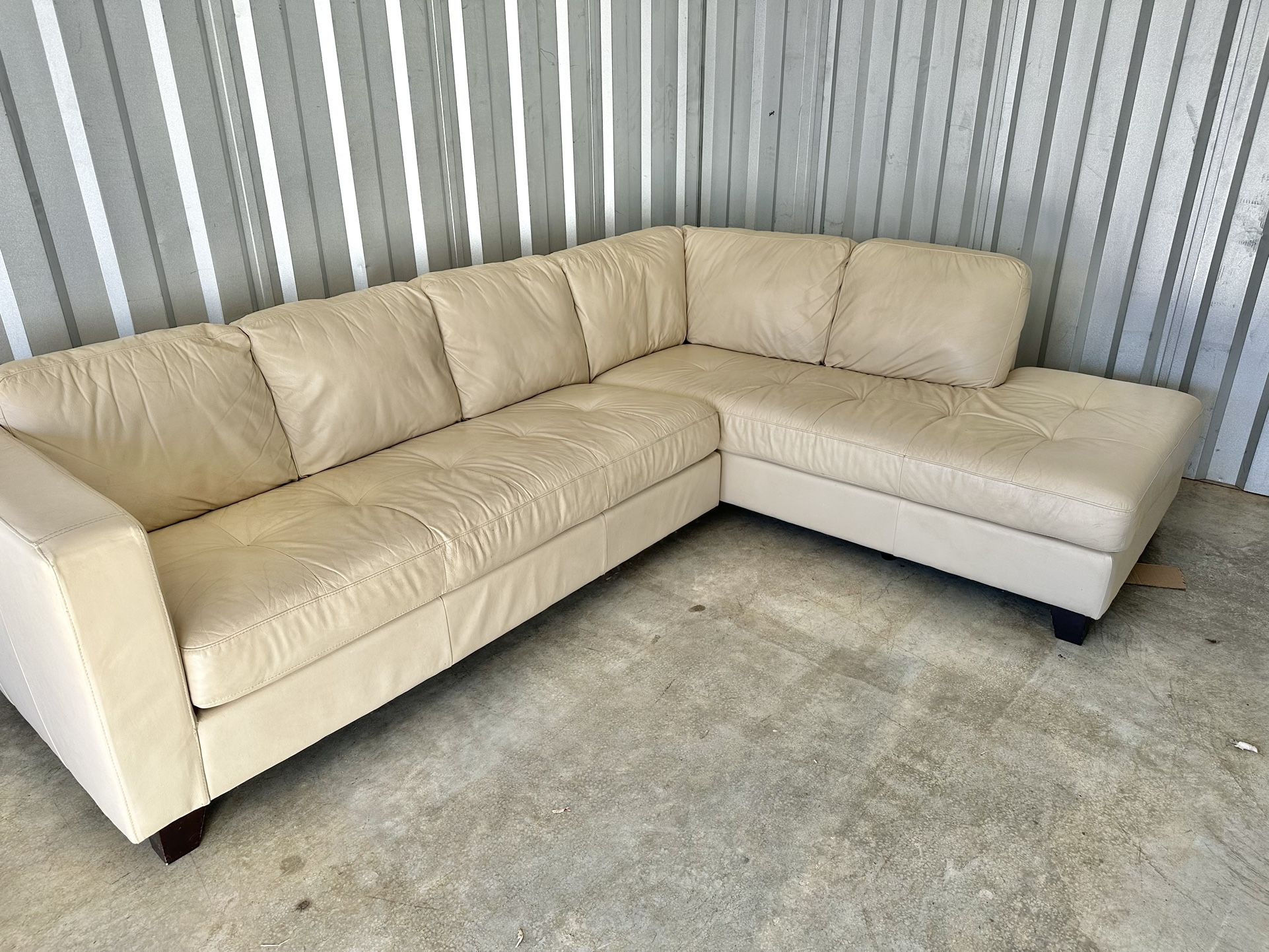 Free Delivery! - Nice Leather Sectional 