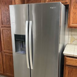 Whirlpool refrigerator 