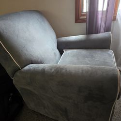 Rocking chair for breastfeeding feeding