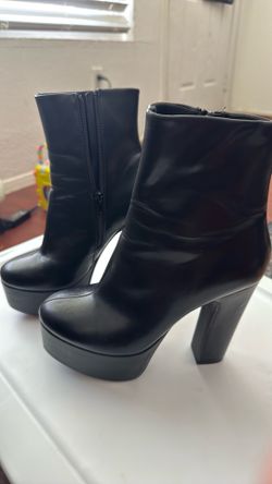 High heel black boots