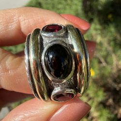 David Yurman Sterling Silver & 14K Gold Renaissance Ring  W/ Onyx & Garnet