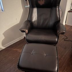 Benchmaster Recliner Chair