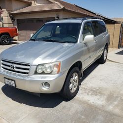 Must Sell ASAP! 2001 Toyota Highlander V6