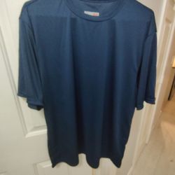 Mens Blue Shirt New (L)
