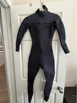 NWT Roxy wetsuit size 2