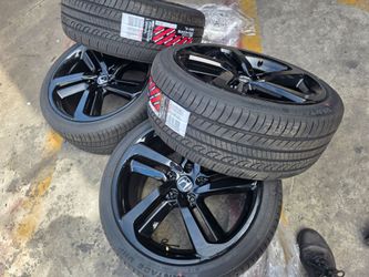 ORIGINAL 19" HONDA ACCORD Glossy black enkei wheels & new tires