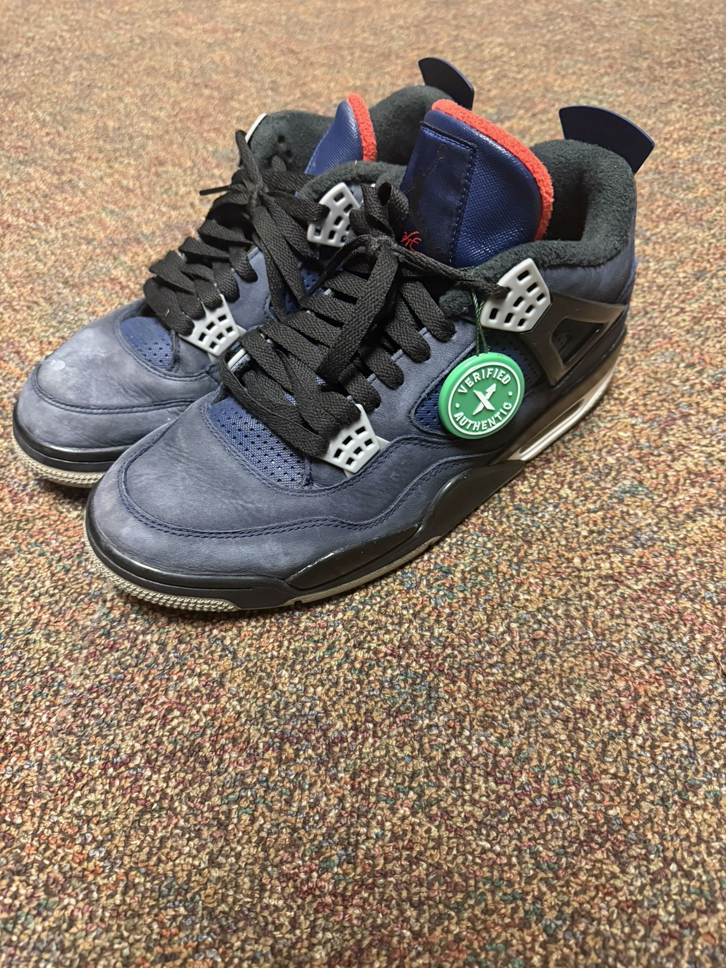 Jordan 4 Winterized Loyal