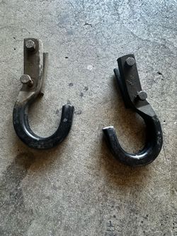 pair of hooks including the hardware for only 30 dollars
