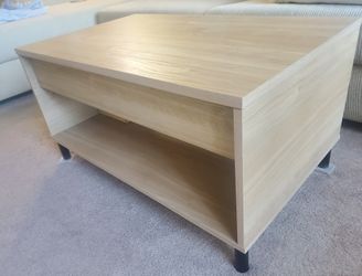 Lift-Top Coffee Table with Storage Shelf LIKE NEW