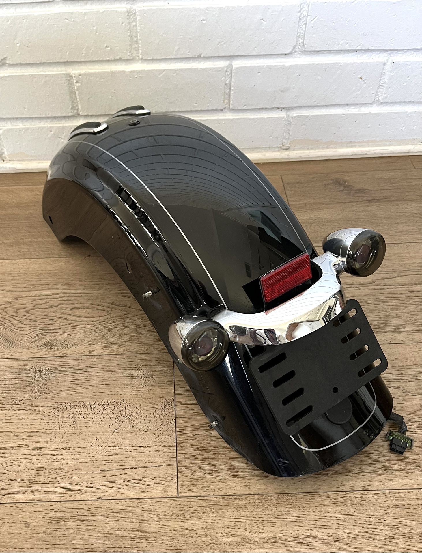 OEM HARLEY-DAVIDSON CVO STREET GLIDE ROAD GLIDE REAR FENDER