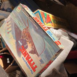  Vintage 1976 Sinking of the Titanic Board Game by ideal