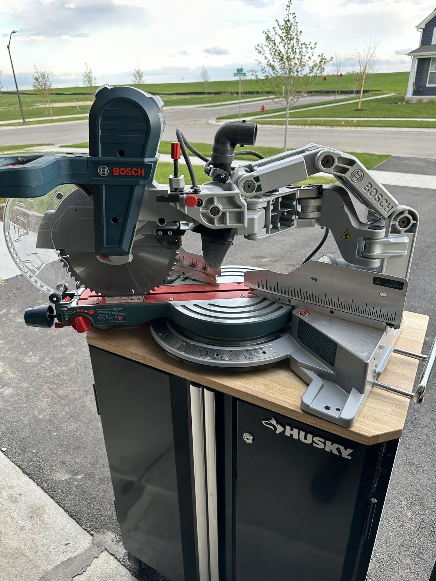 Bosch 10in Miter Saw