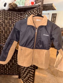 Boy columbia jaket size 8