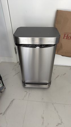 Simple human trash can 13gal