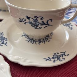  Vintage Coffee Cups And Dessert Plates 
