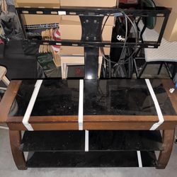 TV Stand w/mount 