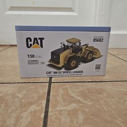  Collecters Die-cast MASTERS 1:50 Scale CAT 966Gc Wheel Loader