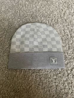GREY BEANIE