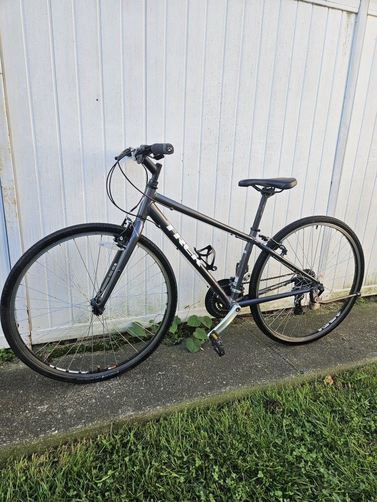 Trek FX Hybrid Bike