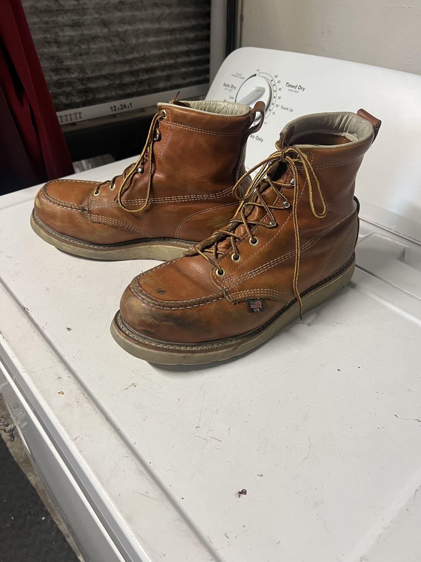 work boots thorogood size 10.5 con casquiyo $80