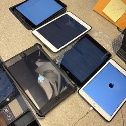 Unlocked İPad Mini With Case And Charger