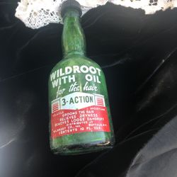 Vintage Emerald Green Wildroot With Oil For The Hair Bottle With Stopper Buffalo, N.Y. 