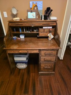 Roll-Top desk