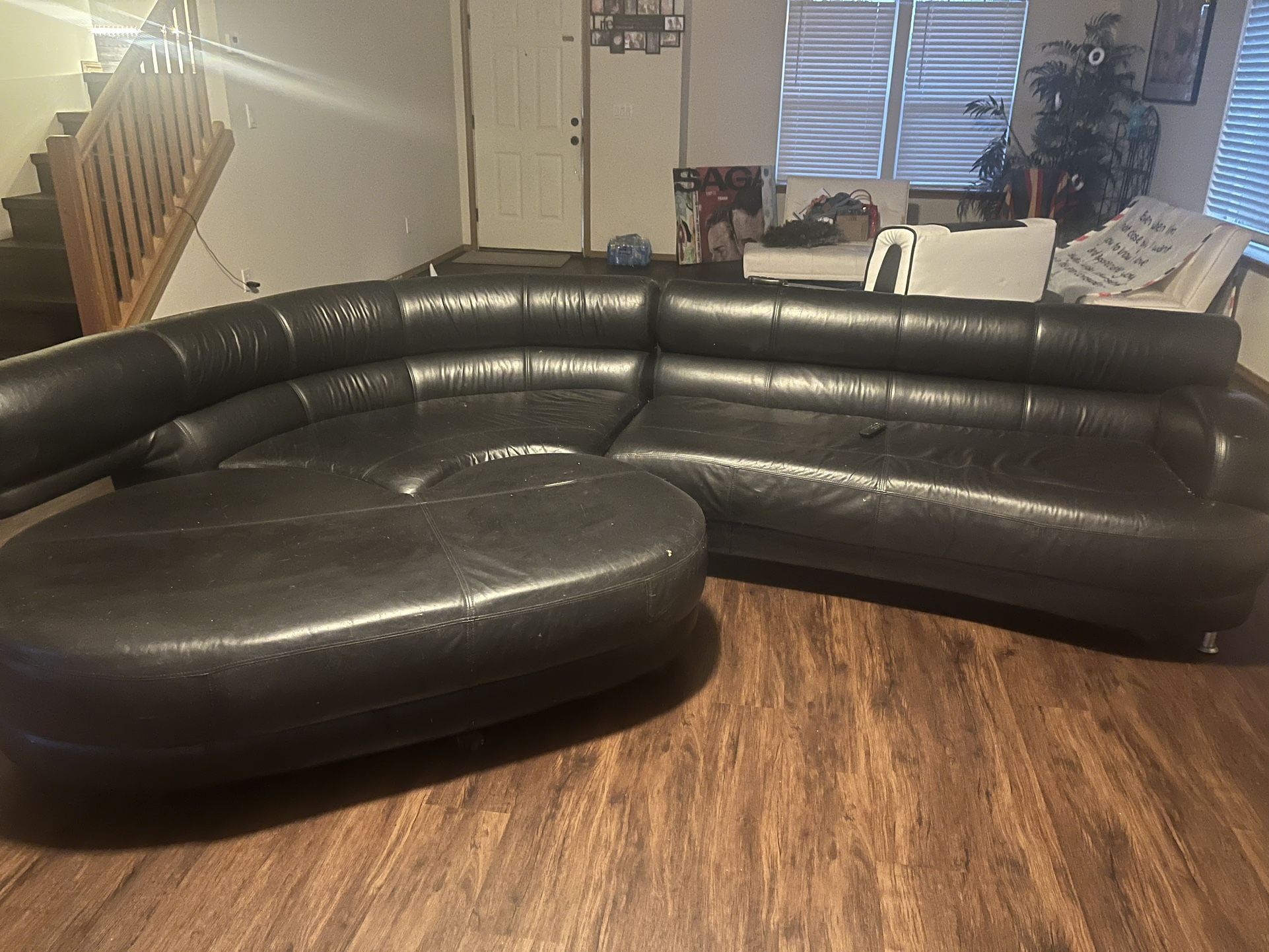 Black Itilisn Leather Couch