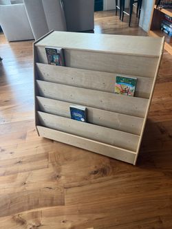 Kids Montessori book shelf