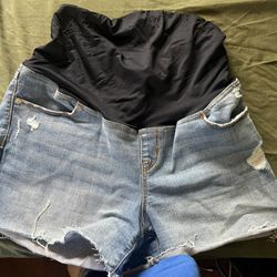 Isabel Maternity Shorts