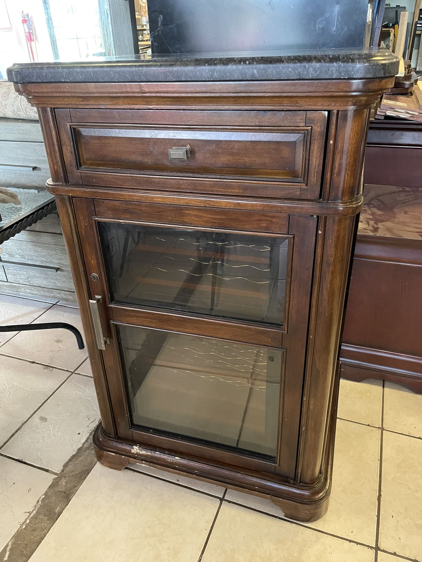 Tresanti 24 Bottle Wine Cooler