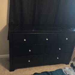7 Drawer Dresser