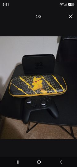 Switch 2 pro controller and case