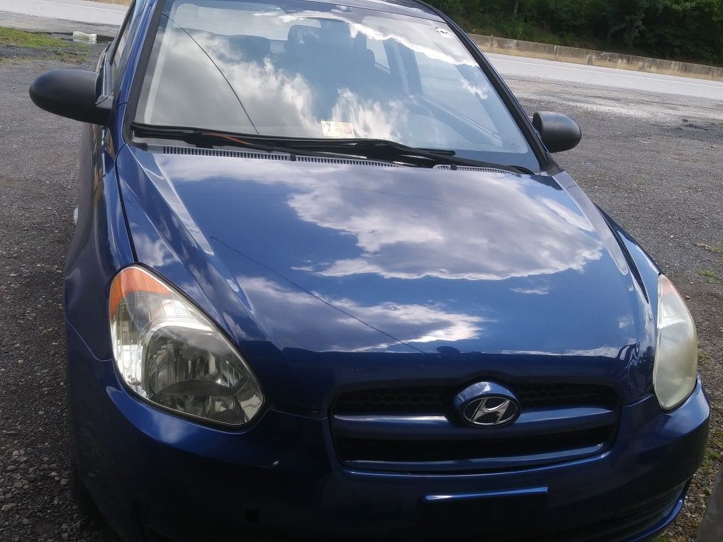 2009 hyundai accent. 5speed 1.6.