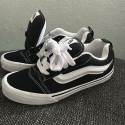 Vans chunky knu skool shoes 6.5 jrs