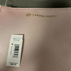 New With Tags Pink Shimmer Kendra Scott Make Up Bag