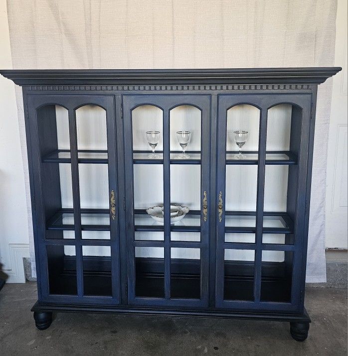 Ethan Allen Hutch 