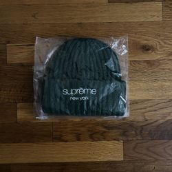 Supreme Classic Logo Chunky Ribbed Beanie Green FW24