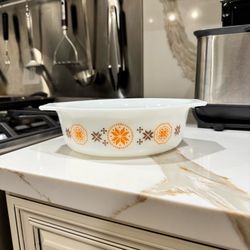 Vintage Pyrex 043 1.5 Qt Town & Country Orange Casserole Dish