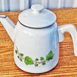 MCM kockum Sweden Mid Century Enamelware ivy Coffepot #650 Midcentury Metalware Kitchenware