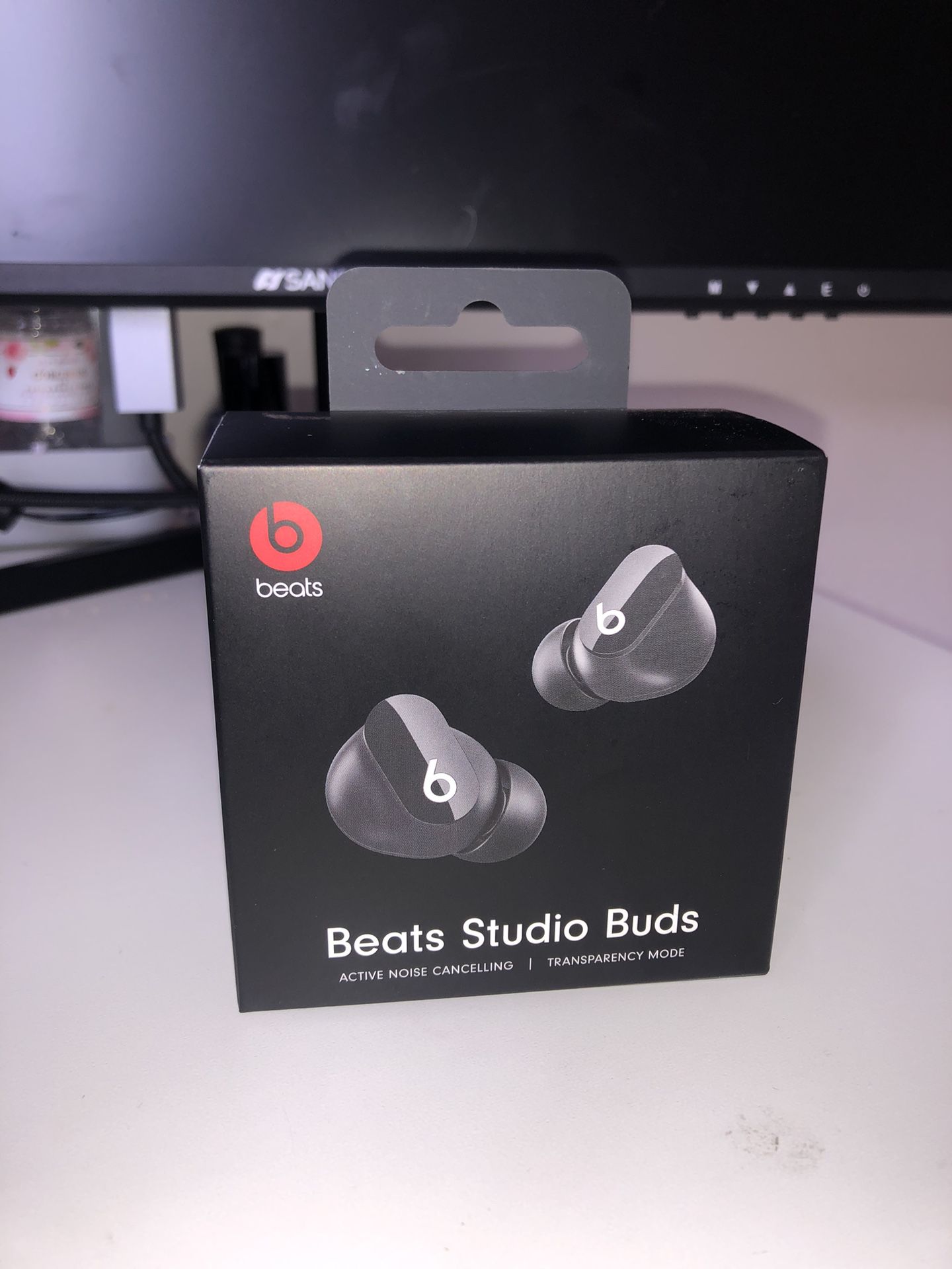 Beats Studio Buds