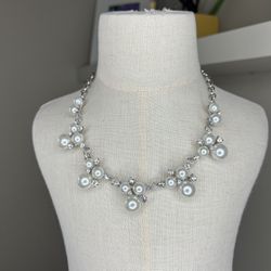 Silver faux pearl and crystal rhinestone collar necklace