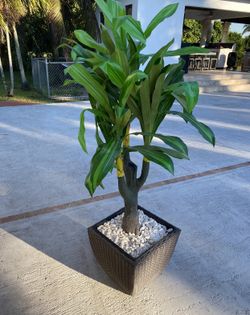 Artificial tree