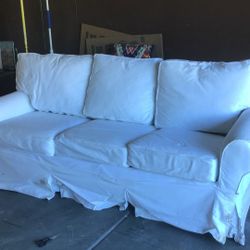 Queen Size Sofa Sleeper  (WASHABLE  COVERS ) Couch, pillows, and seats