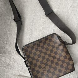 Louis Vuitton Man Bag 