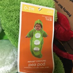 Pea pod baby costume brand new $12